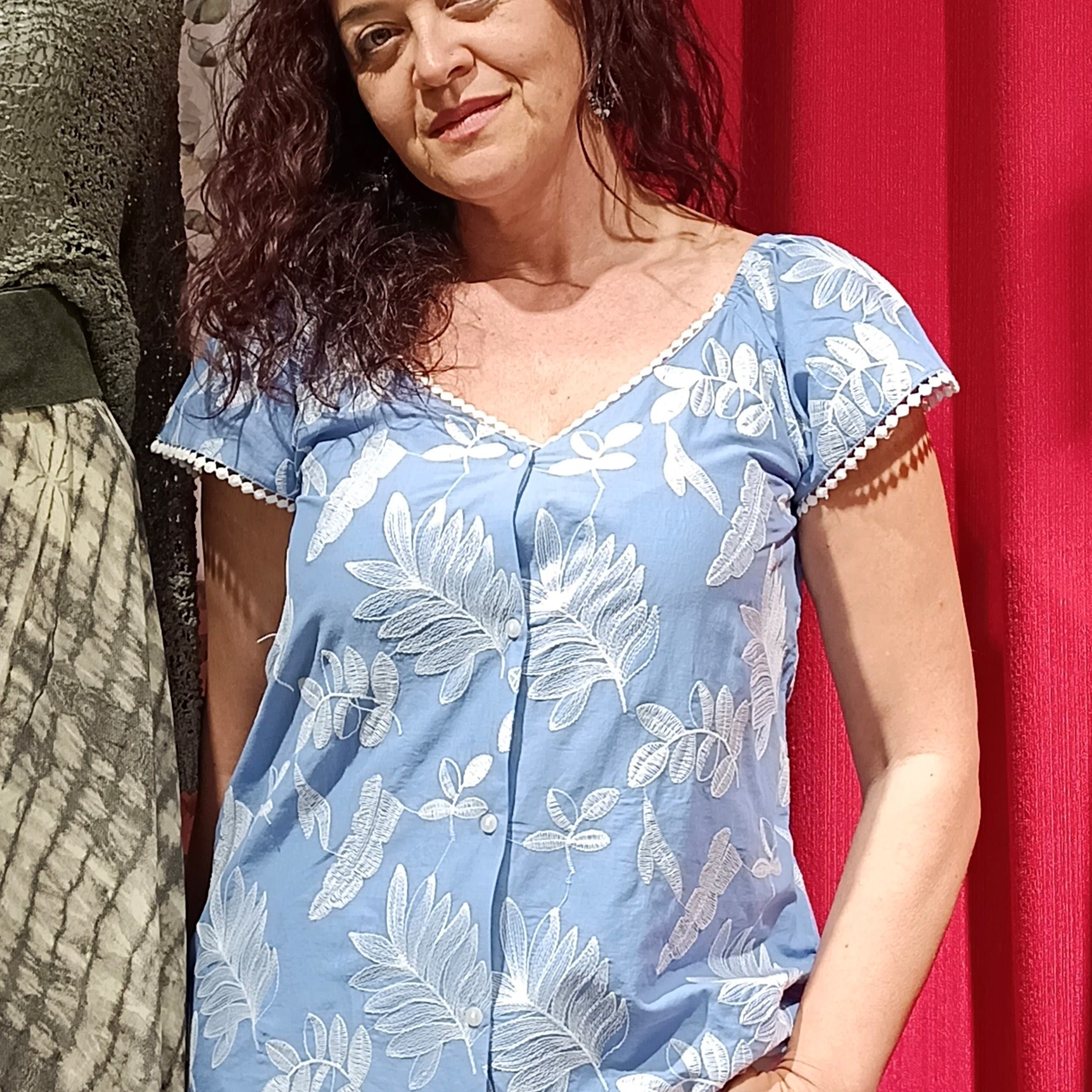 Camisas y blusas
